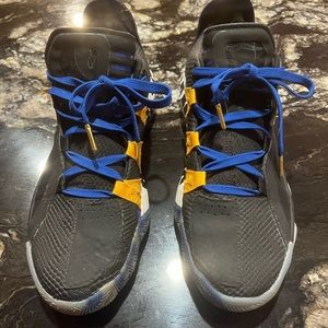 Mens Adidas Damian Lillards Steve Austin Dame 3:16 Sneakers 8.5 Gently Used